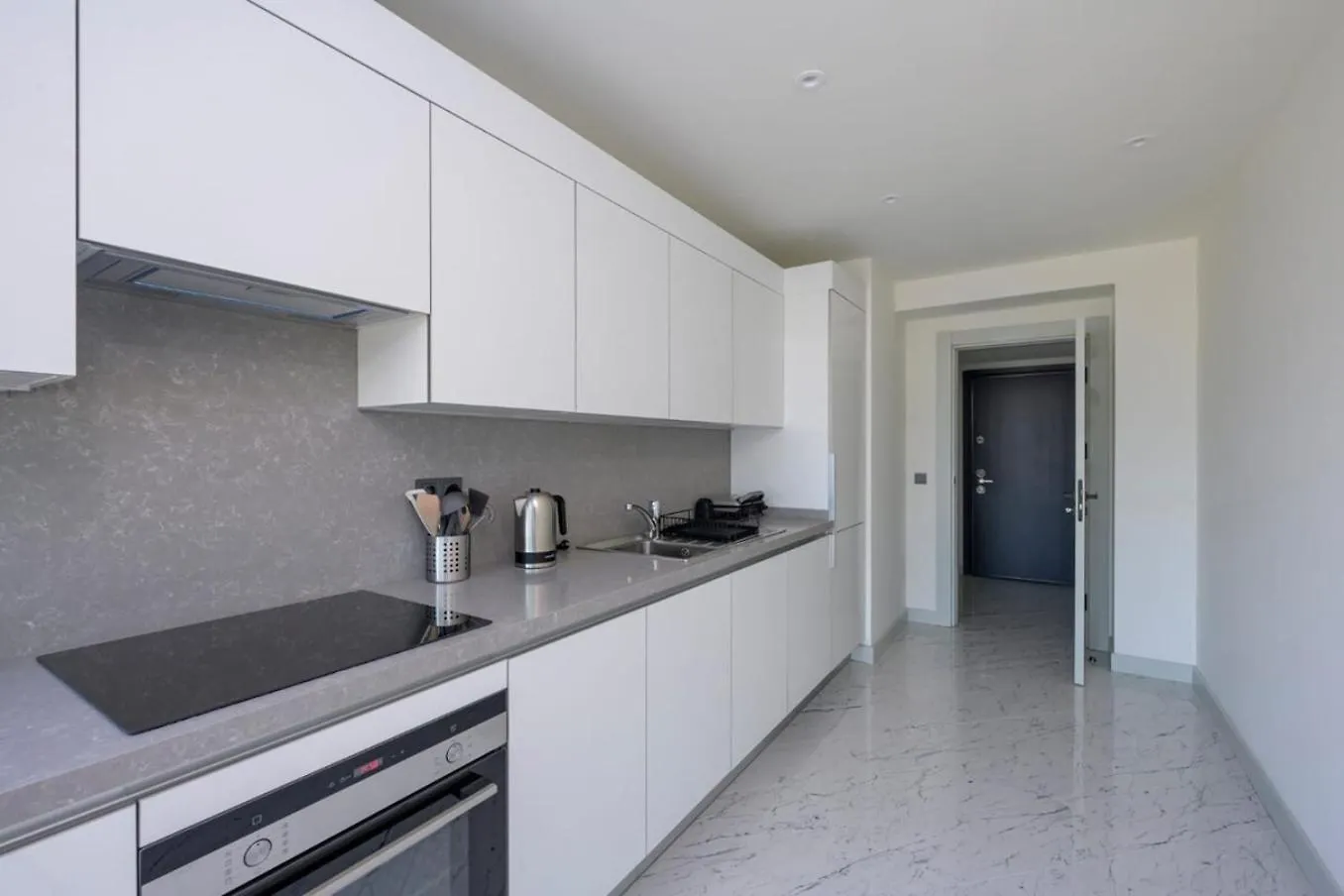 Gorgeous Corner Deluxe 1Bd Condopoolviews! #133 Istanbul