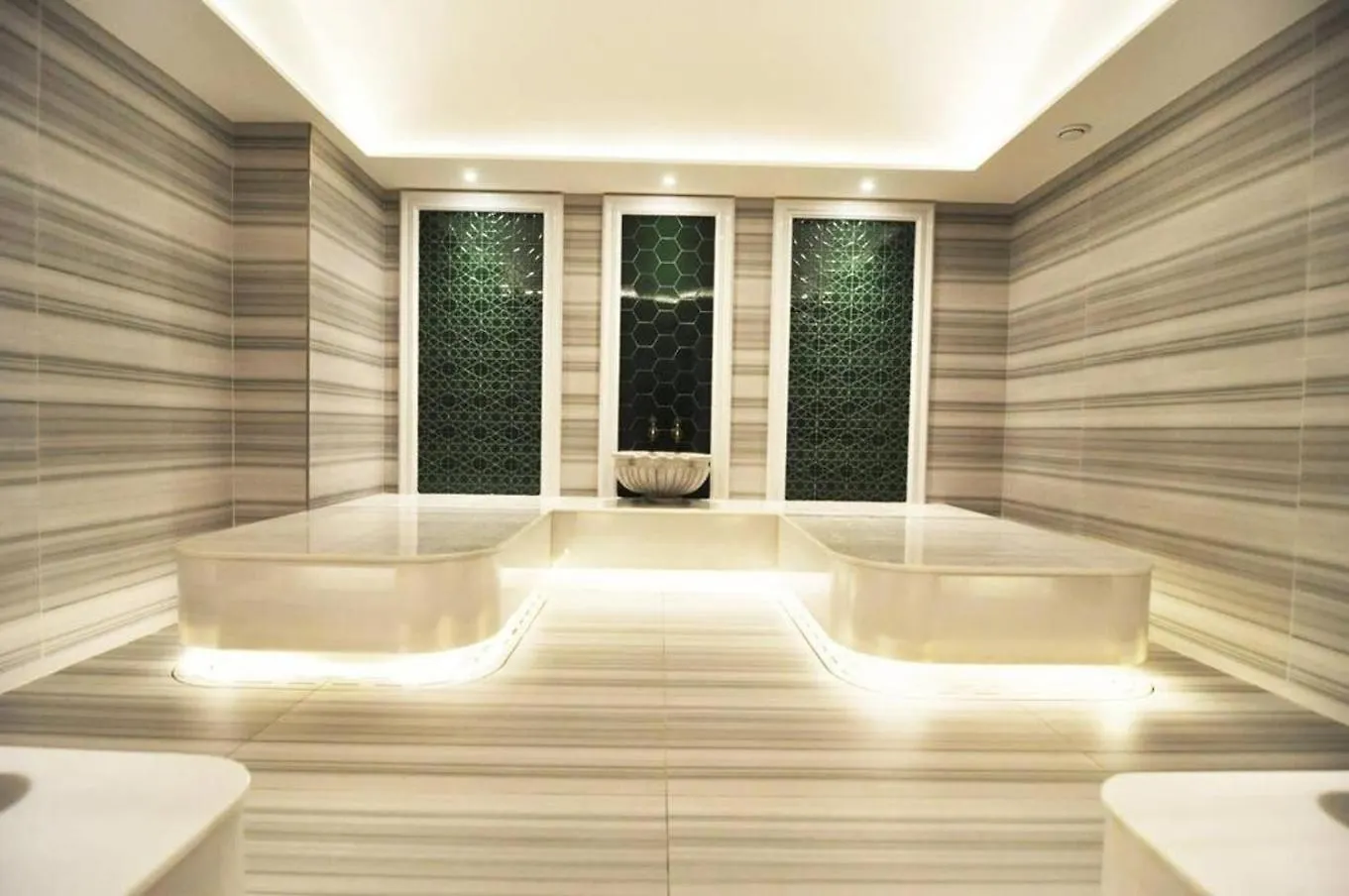 Gorgeous Corner Deluxe 1Bd Condopoolviews! #133 Istanbul 0*,  Turkey